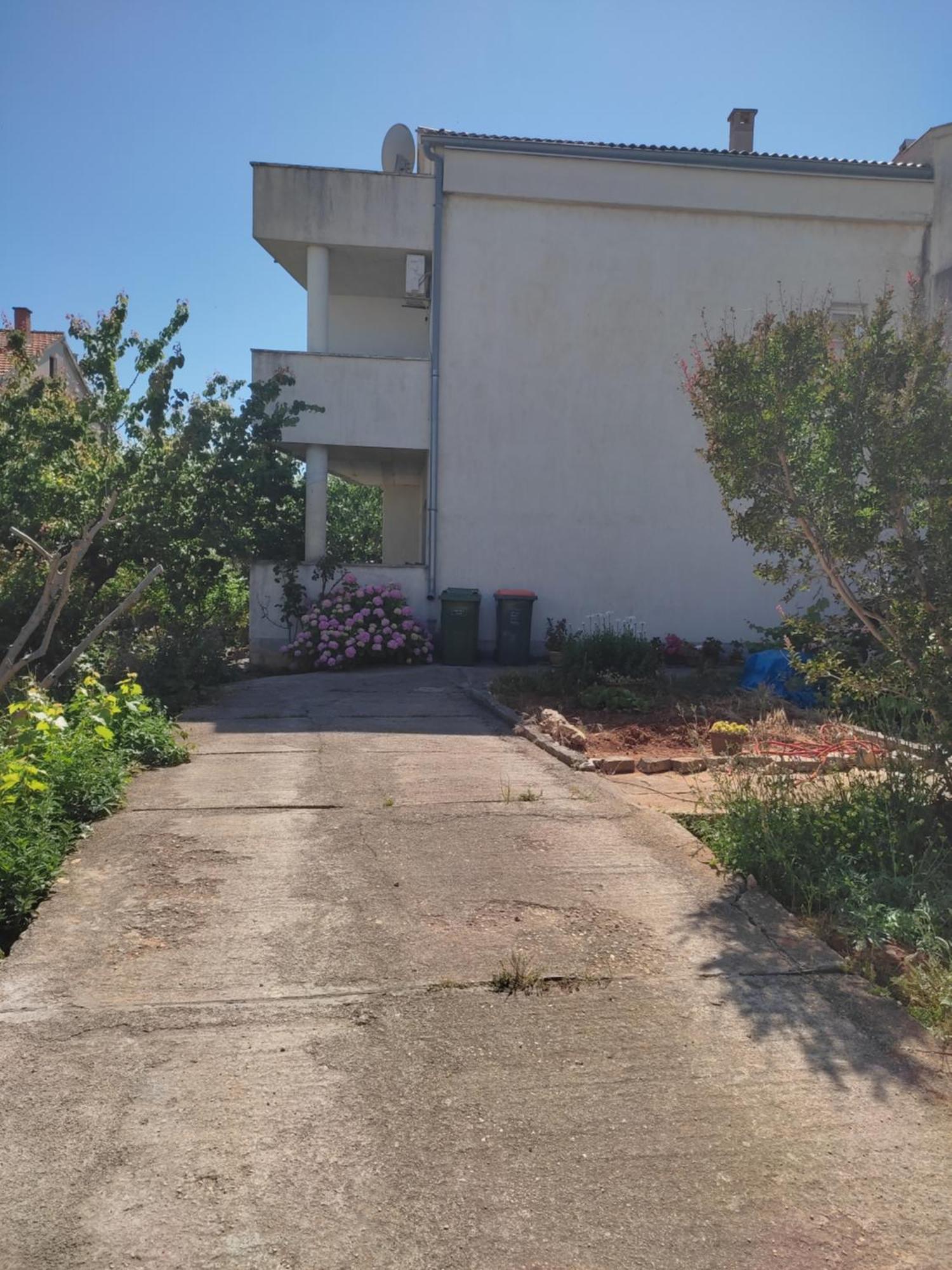 Appartamento Milka Zara Esterno foto