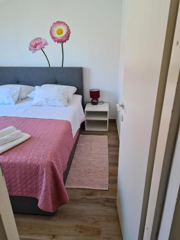 Appartamento Milka Zara Esterno foto
